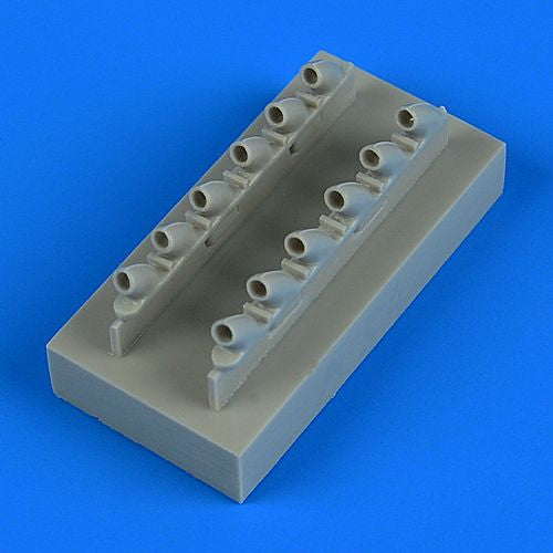 Quickboost (by Aires) 48766 1:48 Curtiss P-40B Warhawk exhaust