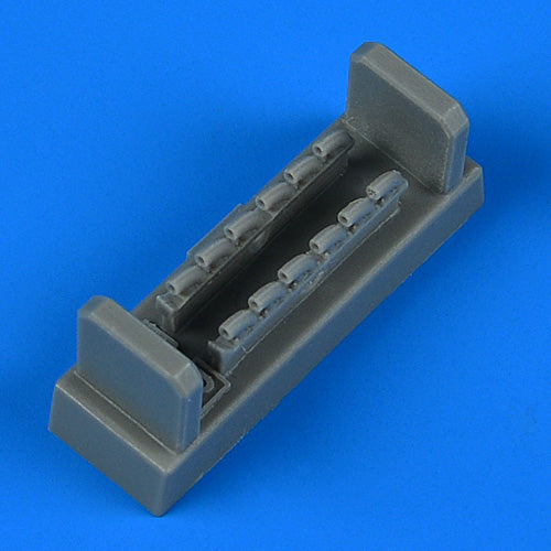 Quickboost (by Aires) 72681 1:72 Bell P-39Q/N Airacobra exhausts