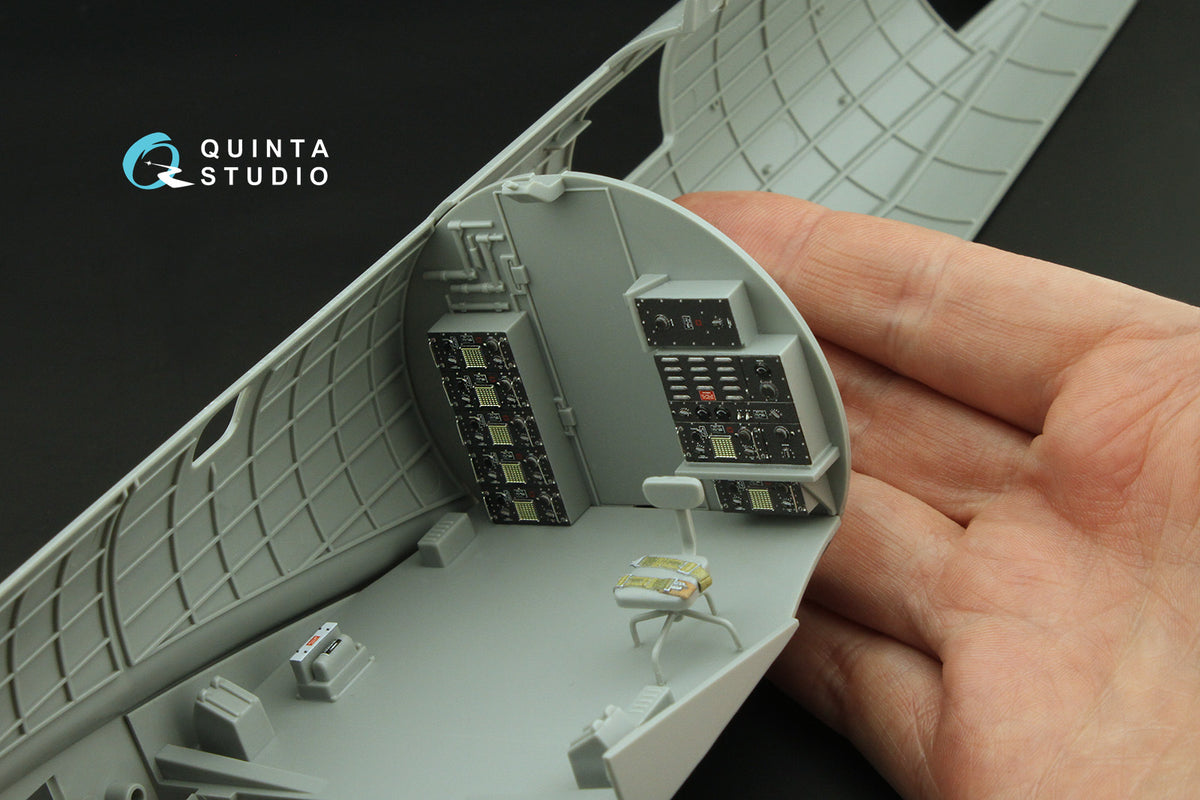 Quinta Studio QD32224 1:32 Boeing B-17G Flying Fortress Radio operator's compartment. (3D-Printed) & coloured Interior