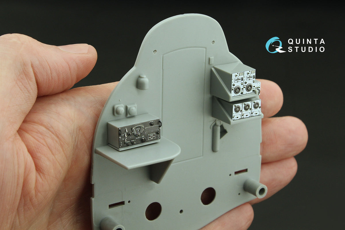 Quinta Studio QD32224 1:32 Boeing B-17G Flying Fortress Radio operator's compartment. (3D-Printed) & coloured Interior