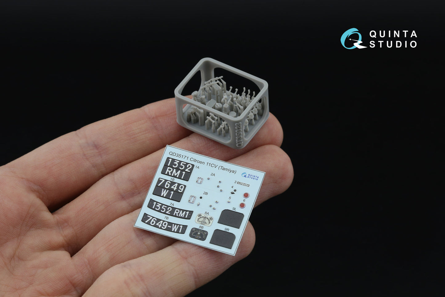 Quinta Studio QD+35171 1:35 Citroen Traction 11CV Staff Car 3D-Printed & coloured Interior