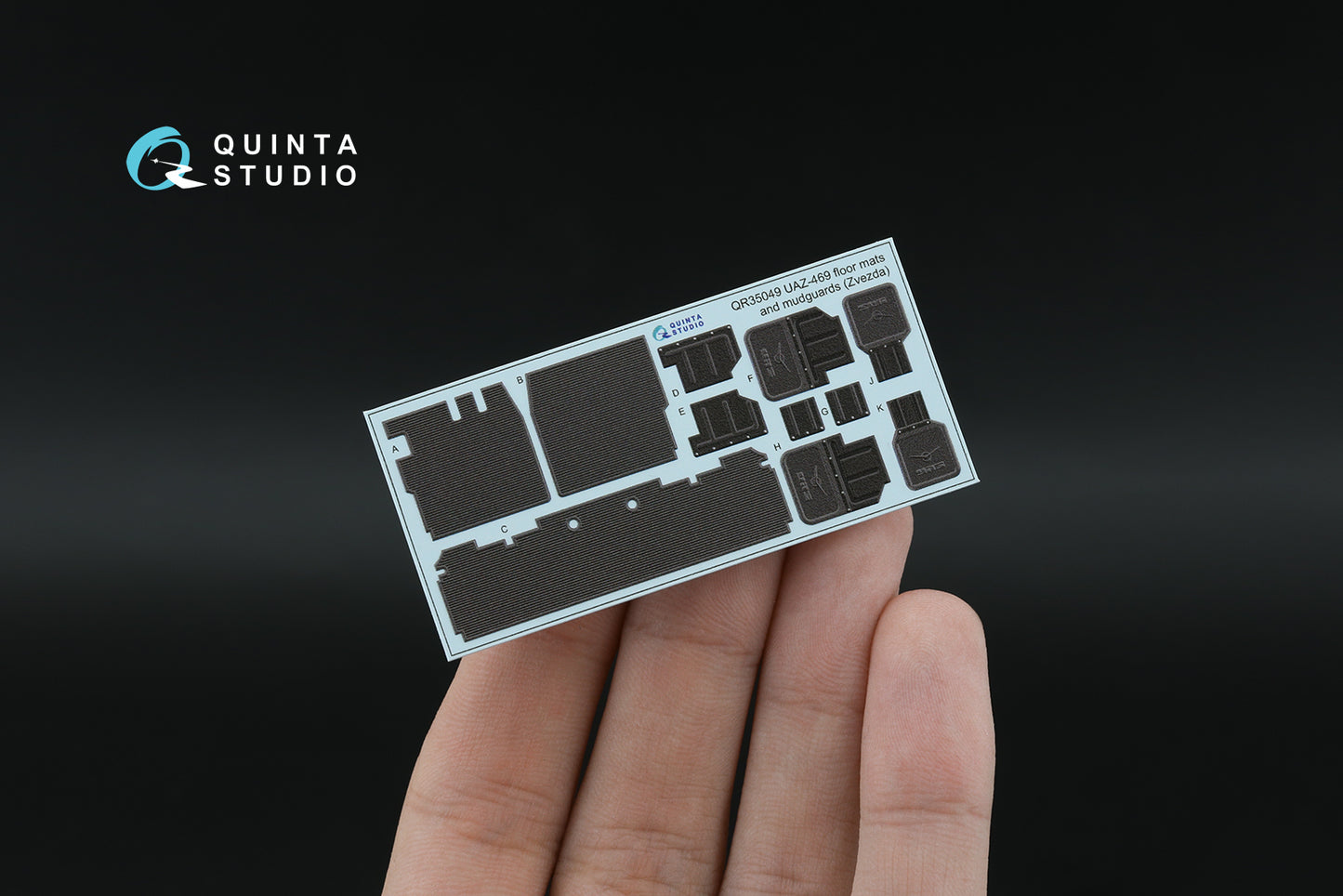 Quinta Studio QR35049 1:35 UAZ-469 floor mats and mudguards
