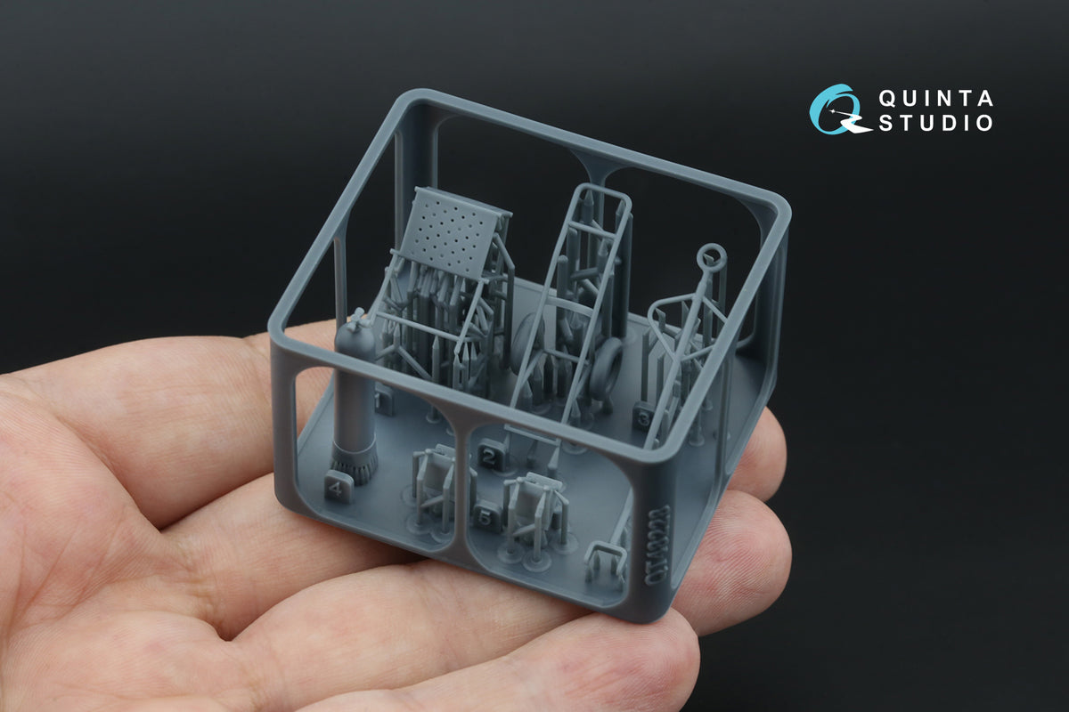 Quinta Studio QT48228 1:48 Sukhoi Su-31 Ground Support Equipment