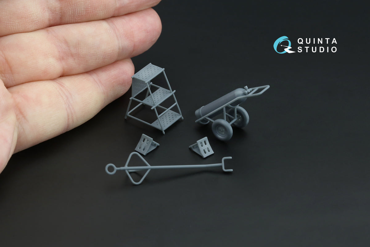 Quinta Studio QT48228 1:48 Sukhoi Su-31 Ground Support Equipment