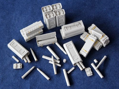 Riich Models RE30009 1:35 U.S. M1 57mm & 6PR 7cwt (BR) Ammunition Set (Model kits x4)