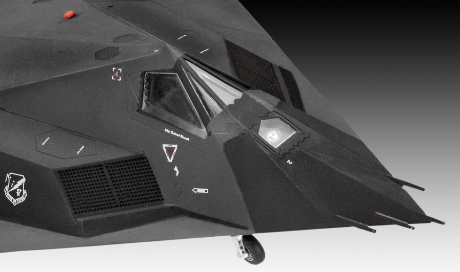 Revell 03899 1:72 Lockheed F-117A Stealth Fighter