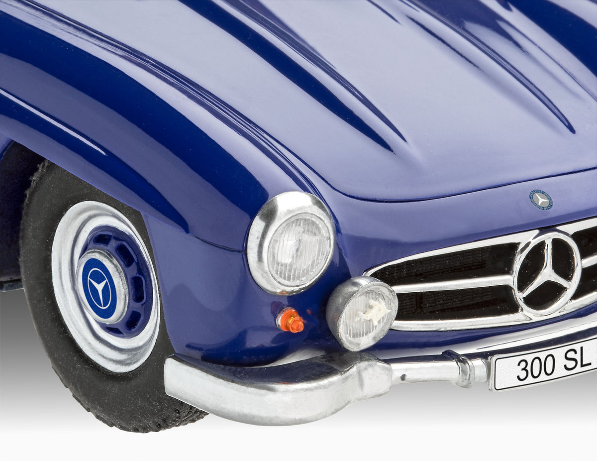 Revell 05614 1:24 Mercedes Benz 300SL 100 Years of Mercedes Benz Gift Set