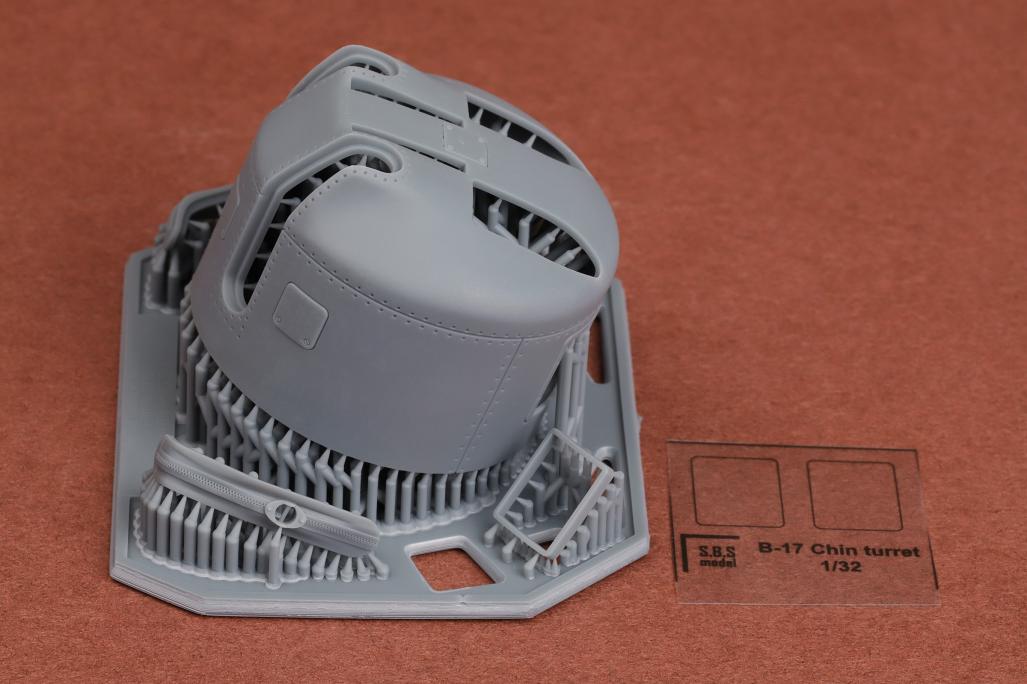 SBS Model SBS32004 1:32 Boeing B-17G Flying Fortress chin turret
