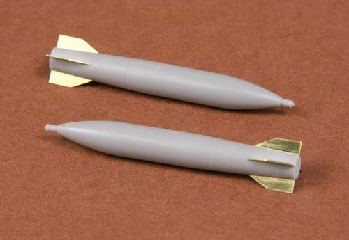 SBS Model 48049 1:48 EXPAL BRP-250 Bomb (x2)