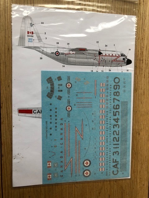 S & M Models SMK44-61 1:144 CAF Lockheed CC-130E Hercules (MB)