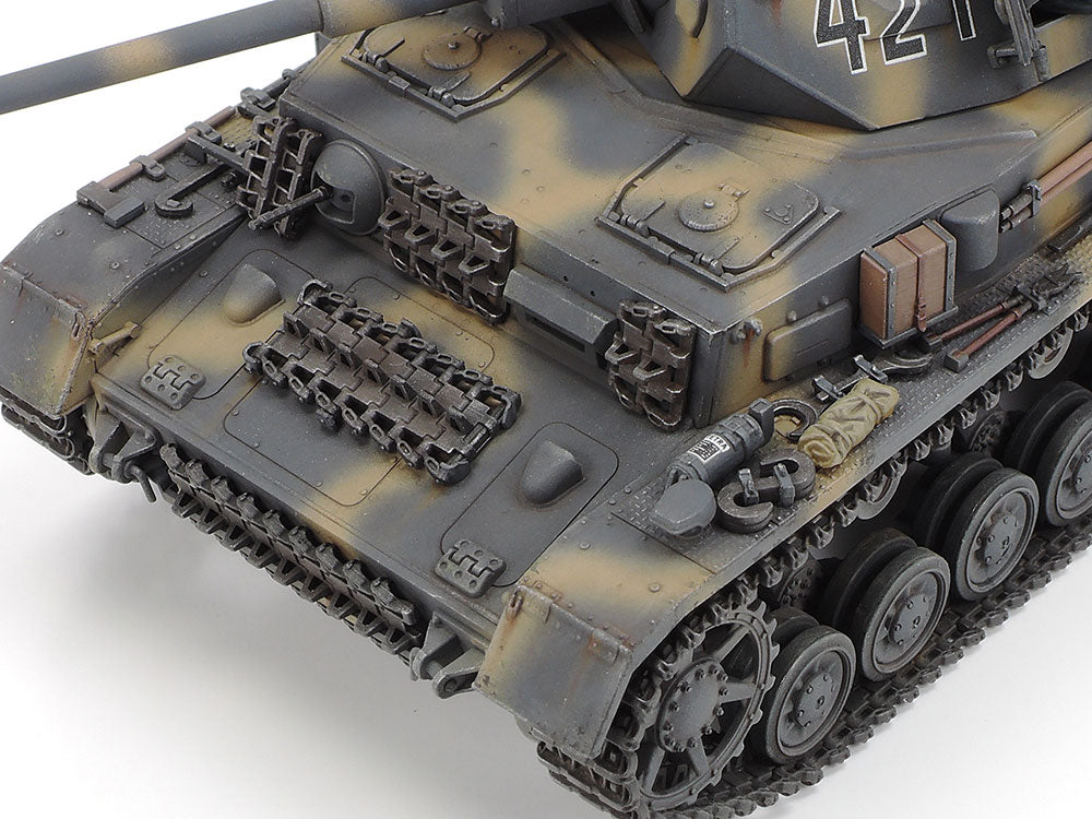 Tamiya 25209 1:35 Panzerkampfwagen IV Ausf.G Early Production & Motorcycle Set Eastern Front
