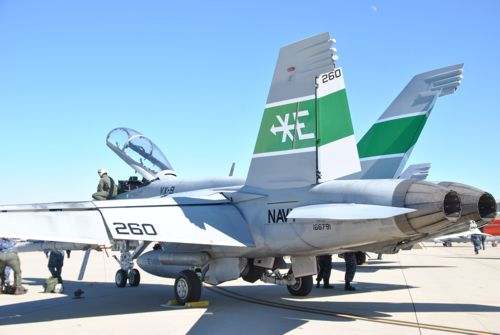 Two Bobs 48232 1:48 Boeing F/A-18F Super Hornet VX-9 Vampires CoNA