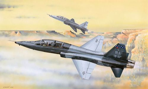 Trumpeter 02877 1:48 Northrop T-38C Talon