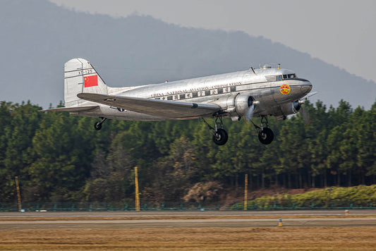 Trumpeter 05813 1:48 Douglas DC-3 Dakota CNAC