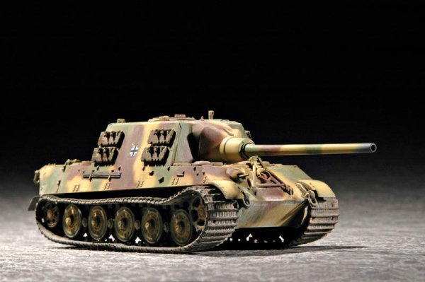 Trumpeter 07254 1:72 JagdTiger Sd.Kfz.186 Henschel Production